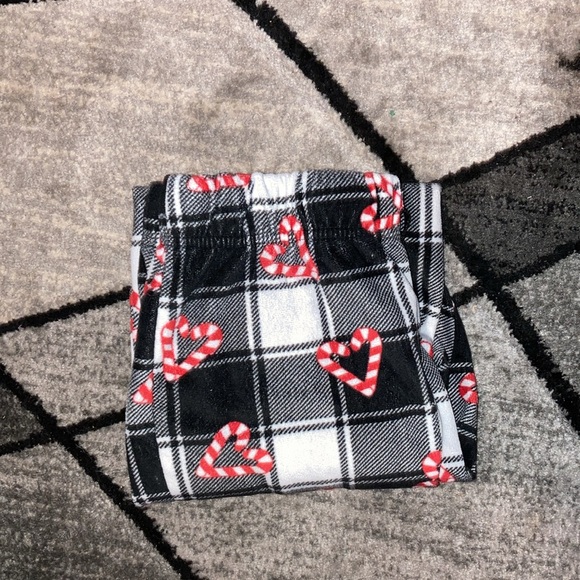Christmas Themed Pajama Pants (Candy Cane Hearts) - Picture 6 of 6